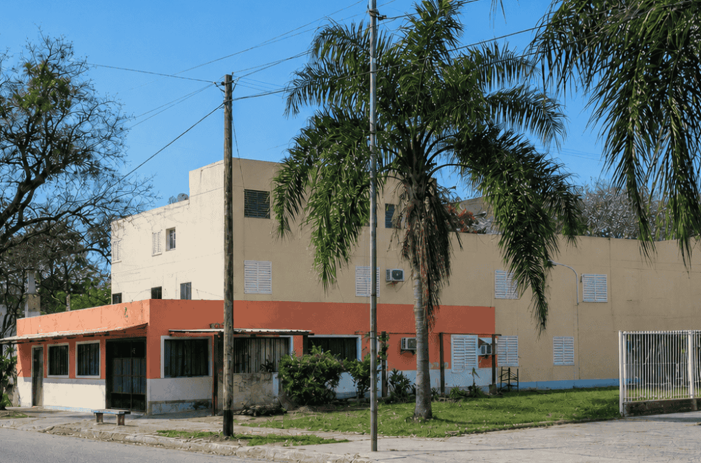 Disparo al amanecer: balearon a una joven en los 101 Departamentos de Tartagal y el móvil es un misterio