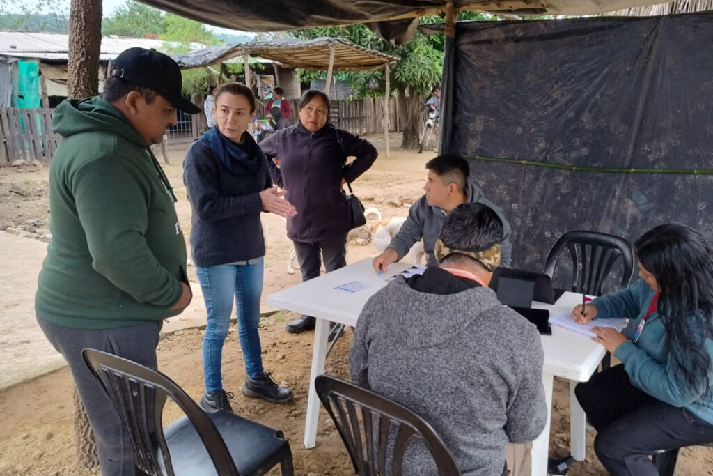 Fuerte demanda por el bono de luz y agua: el Ente amplía su horario por 500 consultas diarias