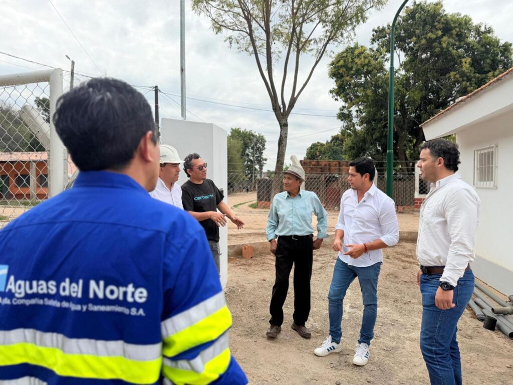 Los viajes de Franquito: 41 salidas del país y más de 90 días registrados en el exterior Franco Hernández Berni, intendente de Tartagal, durante una actividad institucional