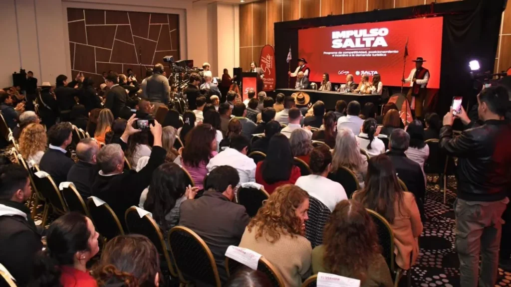 El gobernador Gustavo Sáenz presenta el programa Impulso Salta para potenciar el turismo provincial.
